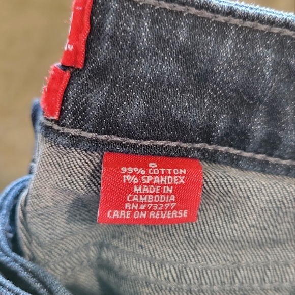 ELLE Monaco Dark Wash Jeans Size 6 - Picture 6 of 7